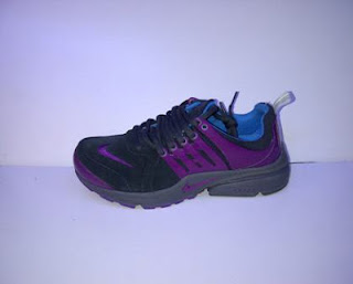 Sepatu Nike Presto