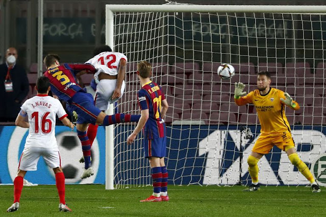 Pique header vs Sevilla