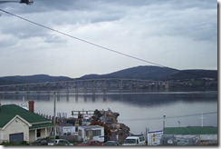 100_8064