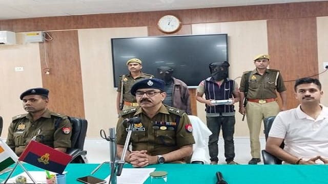 police-raided-up-bihar-border-arrested