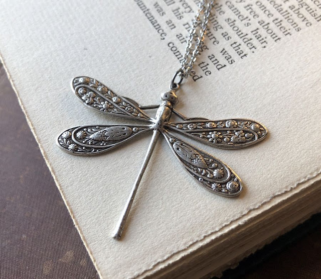 Vintage-Style Dragonfly Necklace