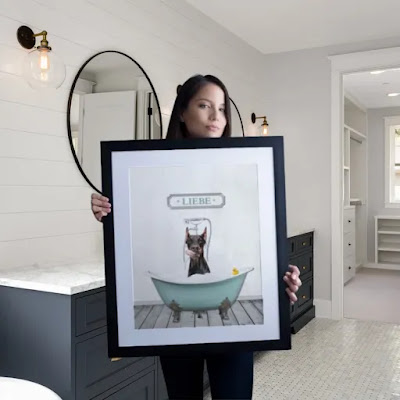 Poster bestseller. Personalized design of your pet in a bathtub.