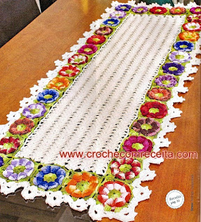 table runners with flowers in crochet in crochet with recipe