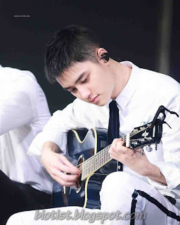 EXO D.O playing Guitar Photos 