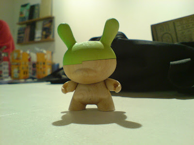 Kidrobot Dunny Series 2009 - Travis Cain Wood Dunny Hinged Chase Figure