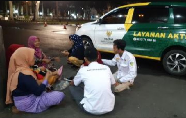 Kehabisan Ongkos, 4 Orang Tua Pasien Thalasemia Nekat Tunggu Gubernur Pulang Ngantor