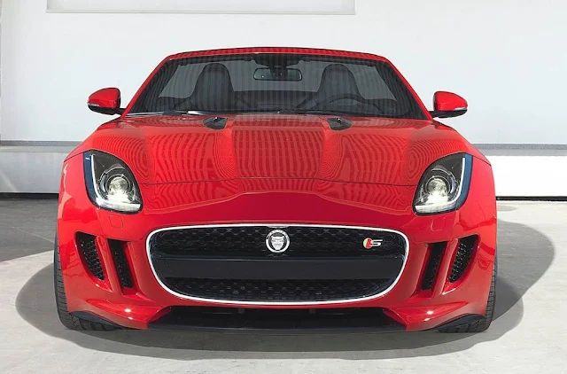 Jaguar F-Type 2013 frente