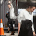 Harry Styles se despide de Australia antes de abordar su jet privado a Nueva Zelanda!