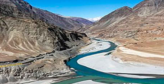 Name the largest river of Pakistan