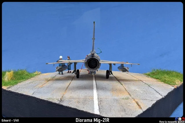 Diorama, Mig-21R Eduard au 1/48.