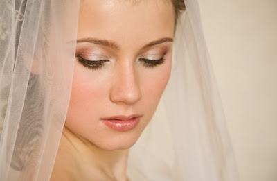 مكياج الزفاف، مشاكل ماكياج الزفاف، كيفية الظهور جميلة يوم فرحك؟، ترطيب بشرة العروس