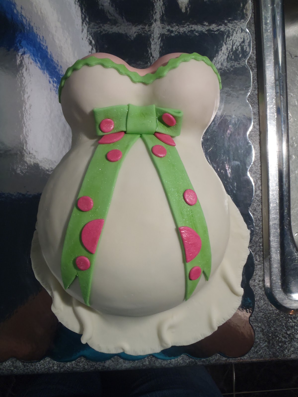 halloween cake recipes kids Baby Belly Cake for Shower/Birthday