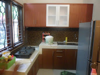 Kitchen Set Atas Kuat Menggantung di Dinding - furniture semarang