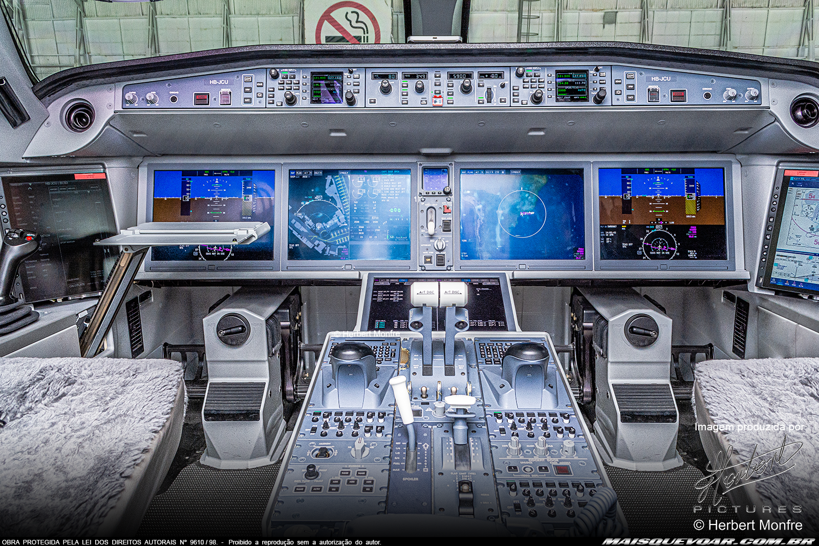 Cockpit do Airbus A220-300 | HB-JBU | Swiss | publicado por MAIS QUE VOAR | Fotografado por © Herbert Monfre - Herbert Pictures | Contrate o fotógrafo para seus eventos em cmsherbert@hotmail.com