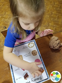 Bakery Dramatic Play Center | Apples to Applique