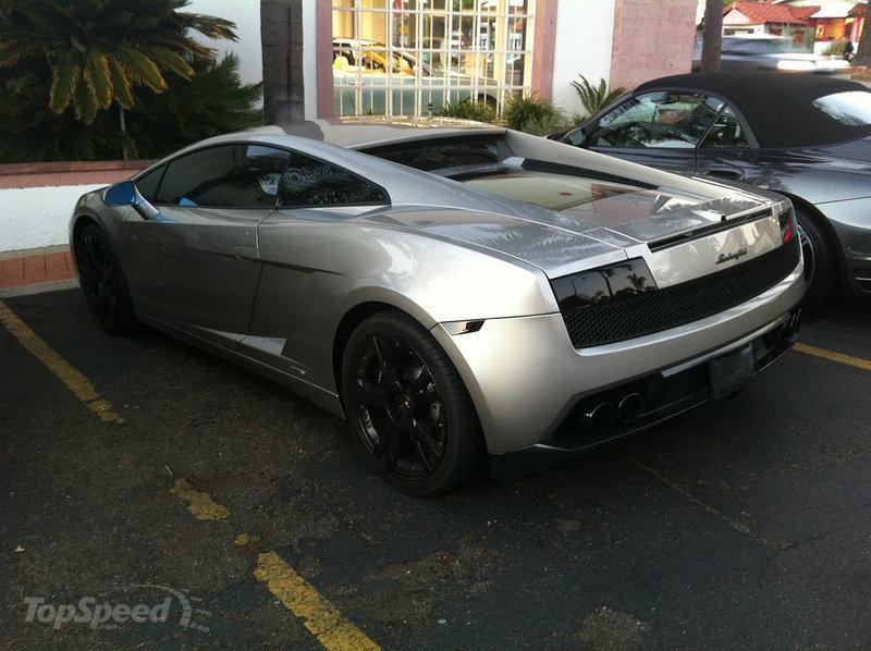 As a reminder the Gallardo LP5604 is powered by the new 52 liter V10 