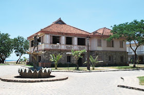 Las Casas Filipinas de Acuzar