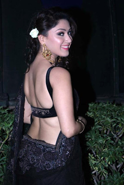 Bollywood Actress Manjari Phadnis photos