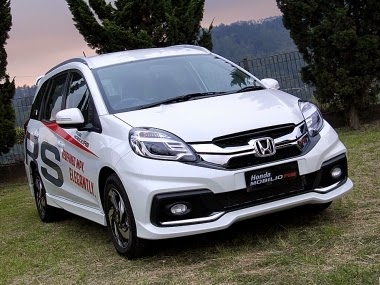 Modifikasi honda mobilio rs e prestige type e warna putih terbaru 2018