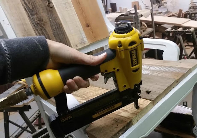 Dewalt tools, airgun, brad nailer, DIY, https://goo.gl/FtTkry