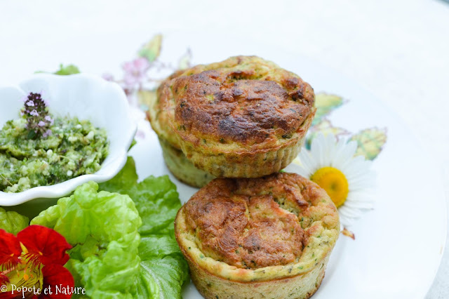 Petites bouchées moelleuses et fondantes aux  courgettes à la truite fumée et à la mozzarella ©Popote et Nature