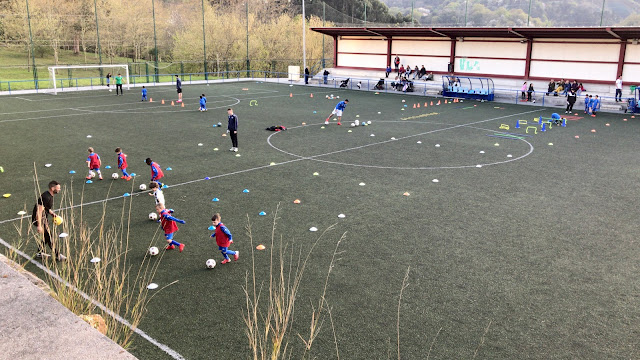 Entrenamientos de fútbol en Cruces