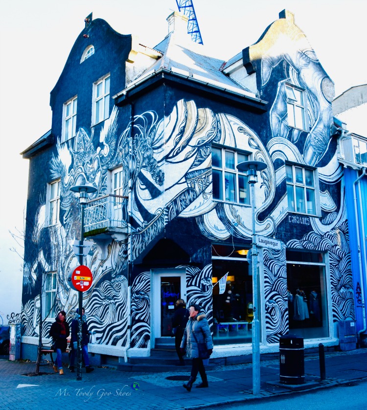 Are you seduced by a charming storefront? This one is in Reykjavik, Iceland | Ms. Toody Goo Shoes