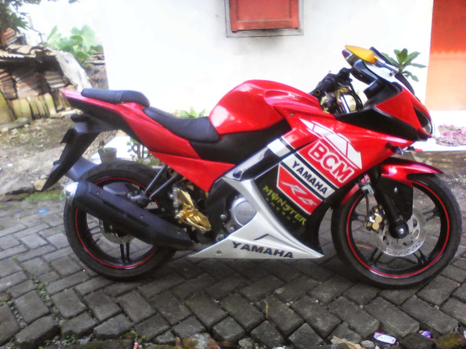 Sentral Modifikasi  Jawa Timur New Vixion Fairing  R25  Vs 