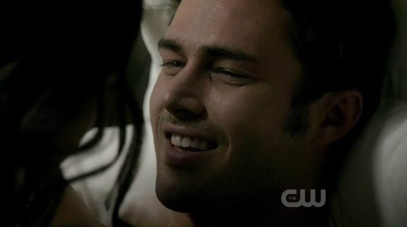 Taylor Kinney Shirtless on The Vampire Diaries s2e06