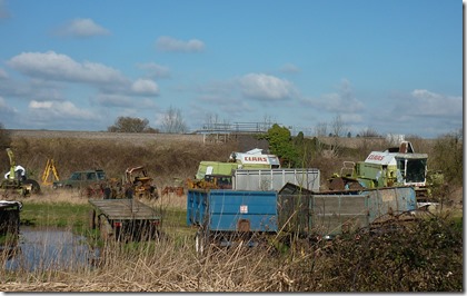 6 combine harvester graveyard nr aston locks