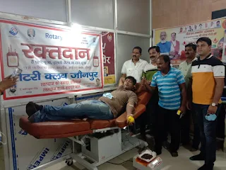 रोटरी क्लब अंतराष्ट्रीय ने आयोजित किया रक्तदान शिविर | #NayaSaberaNetwork