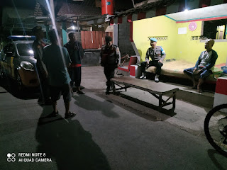 PATROLI POLSEK WATES SAMBANGI SATKAMLING SAMPAIKAN PESAN KAMTIBMAS