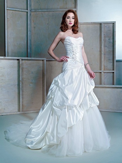 http://www.dressfashion.co.uk/product/princess-sweetheart-satin-tulle-court-train-white-appliques-wedding-dresses-4579.html?utm_source=minipost&utm_medium=1214&utm_campaign=blog