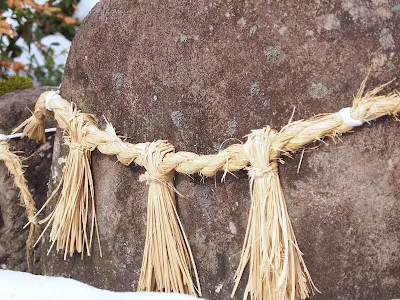 長田の双体道祖神～西伯郡大山町のサイノカミ