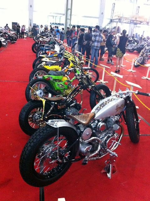 kustomfest-2012_kontes-modifikasi-motor-1