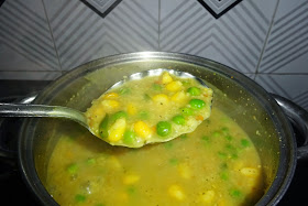 http://vegindiangoodfoodmenu.blogspot.in/2014/09/oats-corn-soup.html