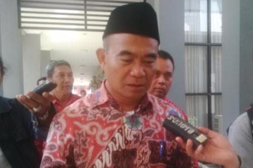 Kurikulum Masih Dibahas, Guru Diminta Profesional