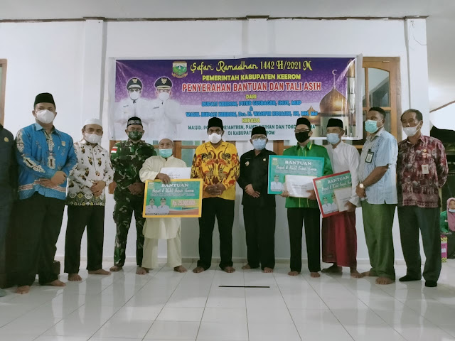 Dansatgas Yonif 512 Hadiri Safari Ramadhan Bersama Bupati dan Masyarakat Keerom Papua