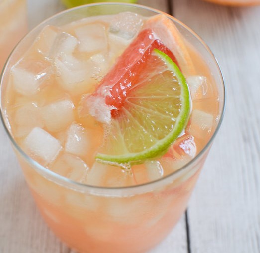 Grapefruit-Ginger Bourbon Sour #drinks #simplesyrup Grapefruit-Ginger Bourbon Sour #drinks #simplesyrup