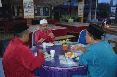 Portal Rasmi SMK Iskandar Shah Jasin Melaka: Iftar 