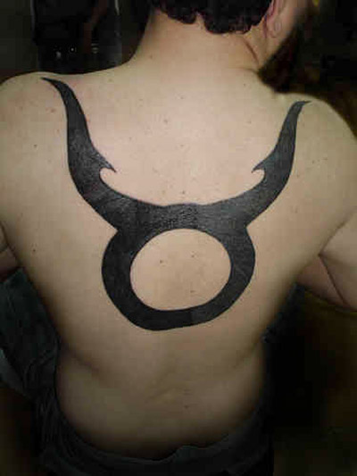 Source url:http://metal-tattoos.blogspot.com/2010/06/symbol-zodiac-tattoo-