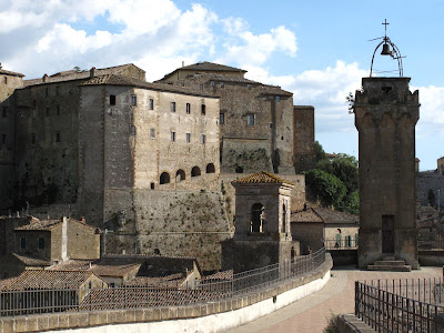 A view of the Orsini Fortress across Sorano from Masso Leopoldino, Sorano, Grossetto Province, Tuscany, Italy