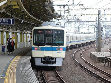 【ダイヤ改正で消滅も復活！】8000形の各駅停車 相武台前行き