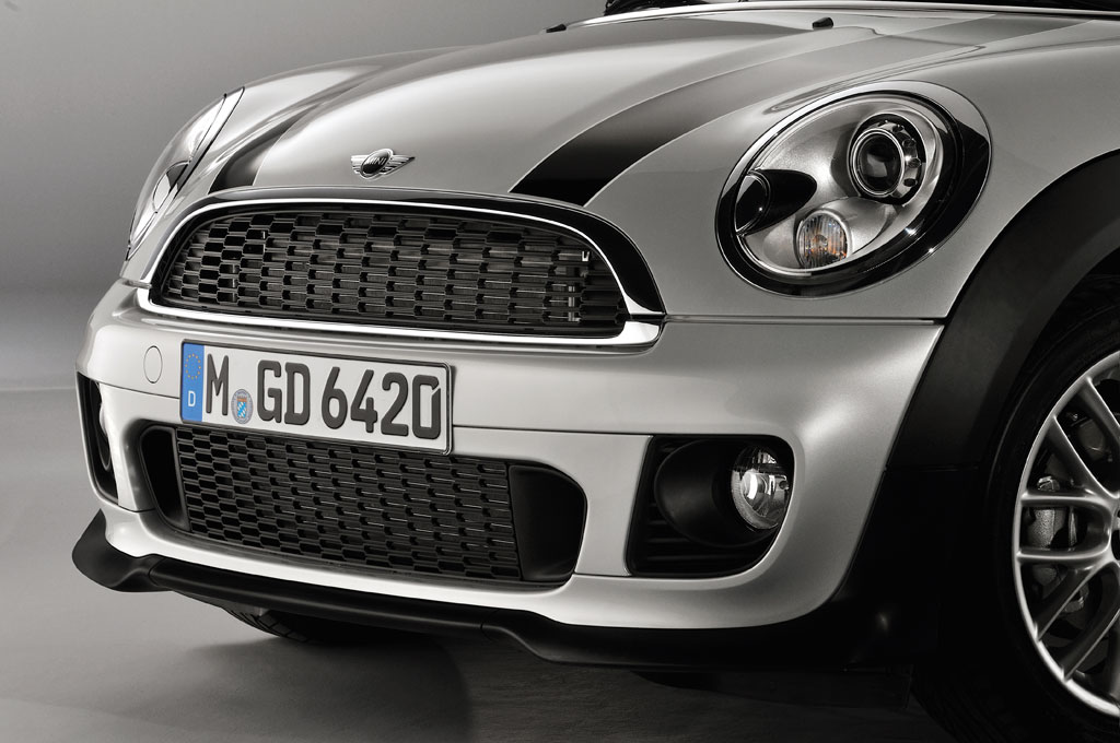 MINI has announced that it has a factory JCW MINI Cooper Tuning Kit extends 