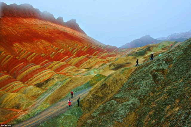 Pemandangan Formasi Batuan Unik Di China [ www.BlogApaAja.com ]