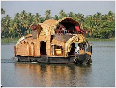 Indian houseboats Seen On coolpicturesgallery.blogspot.com