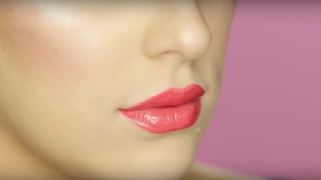 How To Apply Lipstick Perfectly - Lip Makeup Tips 