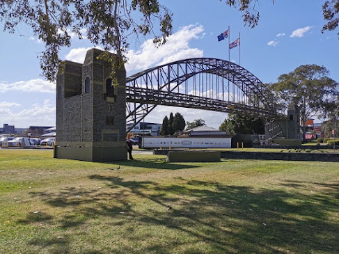 The iconic Harbor Bridge  at Warwick Farm