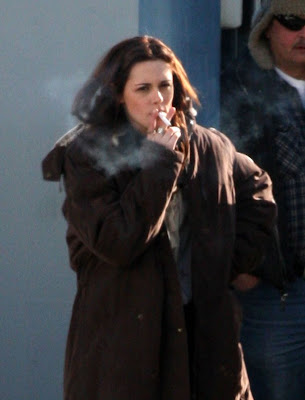 Kristen Stewart And Michael Angarano Smoking. Kristen Stewart caught smoking
