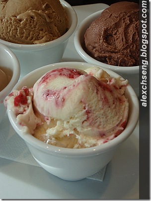 praline ice cream …